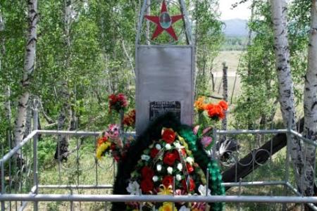 Забайкальский край. Чтобы помнили внуки: митинг к 100-летию Великого Октября прошёл в Старых Ключах