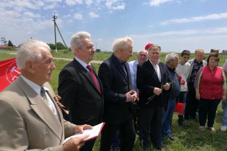 Коммунисты Краснодарского края и Адыгеи восстановили памятник в честь первого хуторского Совета на Кубани