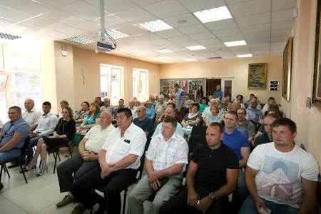 Юрий Афонин: У сталинградской парторганизации есть все, чтобы стать одной из передовых в стране 