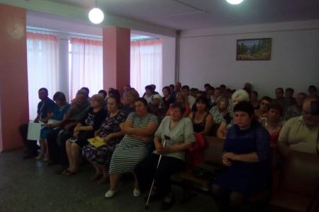 Николай Харитонов провел ряд встреч с жителями своего избирательного округа