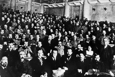 Проект KPRF.RU "Хроника революции". 6 июля 1917 года: Утверждён состав Бюро ВЦИК, А.Ф. Керенский издал приказ о строгой каре за невыполнение боевых приказов