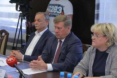 Анатолий Локоть обсудил здоровье новосибирцев с представителем Всемирной организации здравоохранения