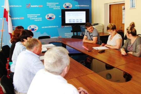 Все кандидаты областного списка КПРФ на выборах в депутаты Саратовской областной думы шестого созыва зарегистрированы. Ольга Алимова представила в облизбирком листы поддержки  для прохождения «муниципального фильтра» 