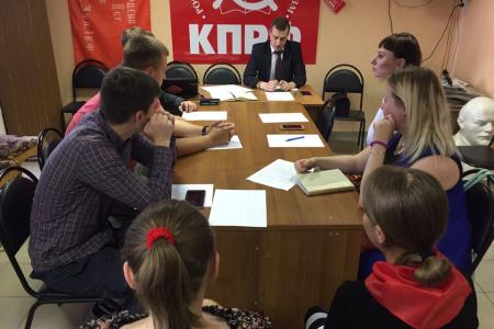 В Тверской области прошло первое организационное собрание комсомольцев