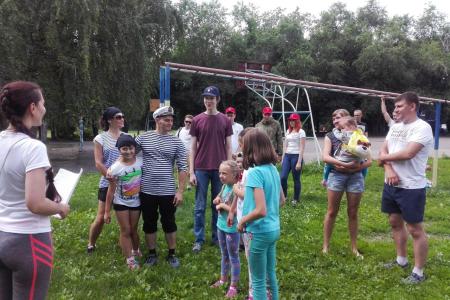 Алтайский край. Коммунисты организовали спортивный праздник для детей в Барнауле