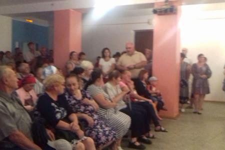 Николай Харитонов провел ряд встреч с жителями своего избирательного округа