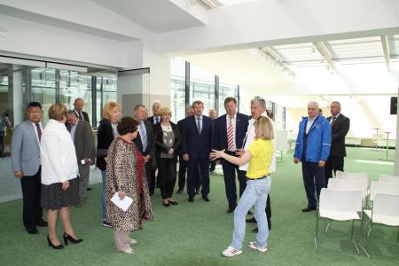 Под руководством В.И. Кашина на территории ЗАО «Совхоз имени Ленина» состоялось выездное заседание Комитета Госдумы по аграрным вопросам