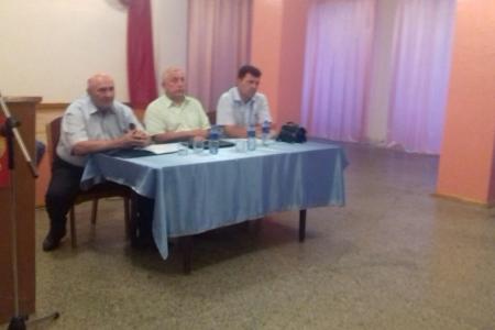 Николай Харитонов провел ряд встреч с жителями своего избирательного округа