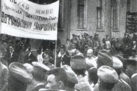 Проект KPRF.RU "Хроника революции". 8 июля 1917 года: В ряде городов прошли организованные большевиками демонстрации, состоялись первые всеобщие выборы в Московскую городскую Думу
