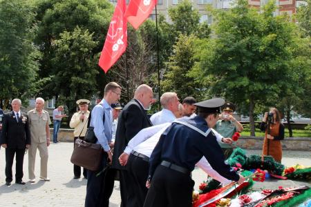 В Челябинске при поддержке КПРФ прошёл митинг, посвящённый памяти подводной лодки «Ленинский комсомол»