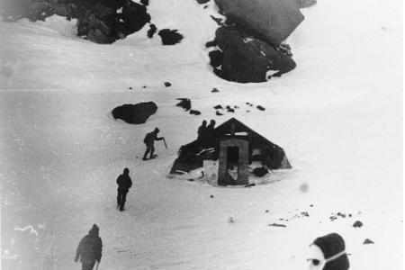 150 человек взойдут на Эльбрус в честь 100-летия революции