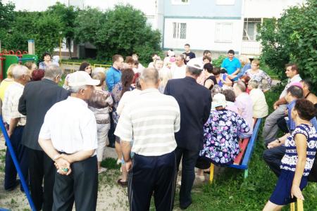 Ульяновская область. Коммунисты поддержали протест граждан против строительства торгового комплекса рядом с жилыми домами