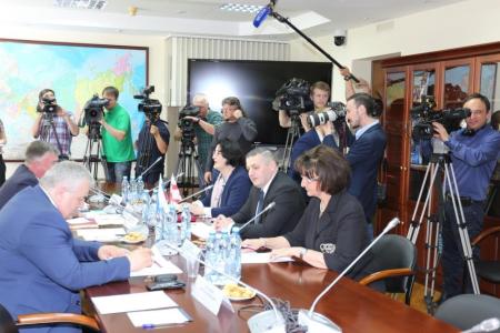 К.К. Тайсаев принял участие во встрече между представителями российского и грузинского парламентов