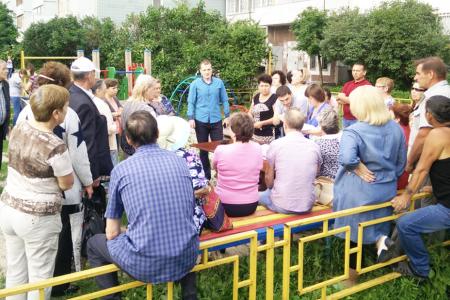Ульяновская область. Коммунисты поддержали протест граждан против строительства торгового комплекса рядом с жилыми домами