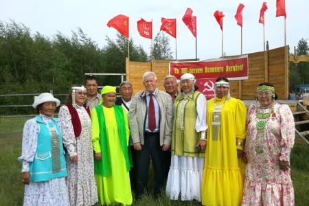 Республика Саха (Якутия). Конференция Нюрбинского райкома КПРФ, посвященная 100-летию Великой Октябрьской социалистической революции
