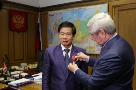 Состоялась встреча И.И. Мельникова с членом Политбюро Народно-революционной партии Лаоса, мэром г.Вьентьян Синлавонгом Кхутпхайтхуном