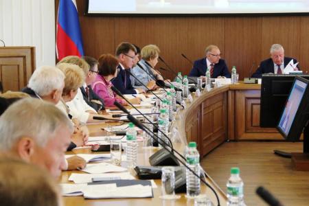 Лидер якутских коммунистов Виктор Губарев принял участие в «круглом столе» «О проблемах и перспективах традиционного природопользования коренных малочисленных народов Севера, Сибири и Дальнего Востока»
