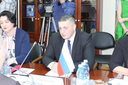 К.К. Тайсаев принял участие во встрече между представителями российского и грузинского парламентов