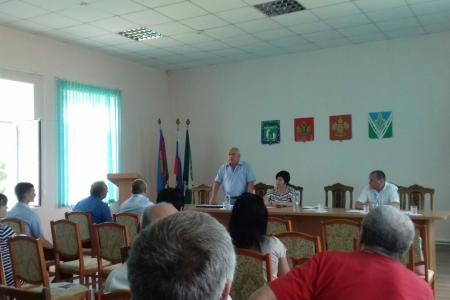 Николай Харитонов провел ряд встреч с жителями своего избирательного округа