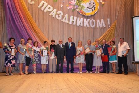 Московская область. В.И. Кашин принял участие в юбилейном торжестве в поселке Красная Пойма