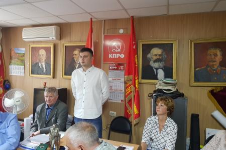 Состоялись встречи коммунистов с куратором Сахалинского регионального отделения КПРФ