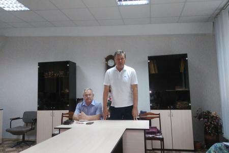 Кандидат в губернаторы Ярославской области от КПРФ Михаил Парамонов знакомит избирателей со своей программой