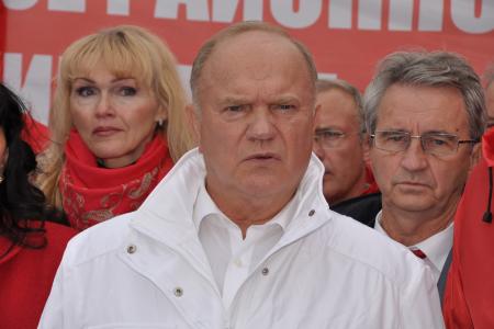 65-й пошел! Коммунисты отправили гуманитарный конвой на Донбасс