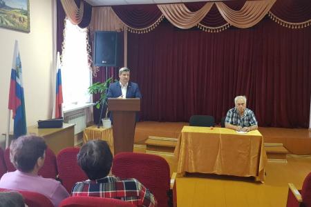Кандидат на должность губернатора Белгородской области от КПРФ Станислав Панов провел встречи с жителями Алексеевского района