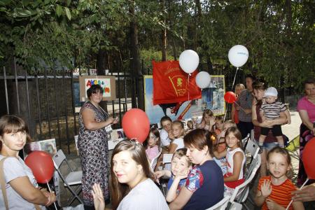 Воронежские комсомольцы провели мероприятие для детей в парке "Танаис"