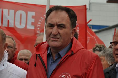 65-й пошел! Коммунисты отправили гуманитарный конвой на Донбасс