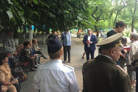 Кандидат в губернаторы Белгородской области от КПРФ Станислав Панов провел встречи с жителями Белгорода