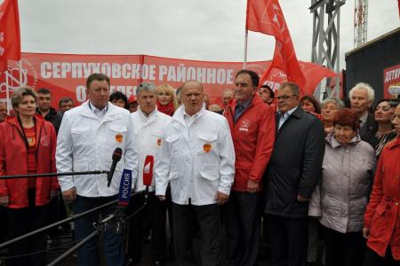65-й пошел! Коммунисты отправили гуманитарный конвой на Донбасс