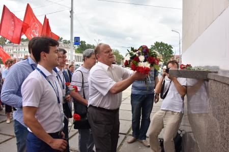 Г.А. Зюганов: Учиться диалогу!