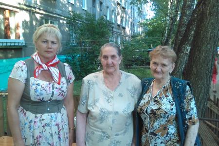 «Я хочу, чтобы вы были счастливы». Активисты КПРФ проводят агитацию на улицах Рязани за  кандидата в губернаторы В.Н. Федоткина