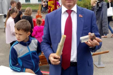 Амурская область. Д.Г. Новиков принял участие в открытии «капсулы времени» с посланием потомкам