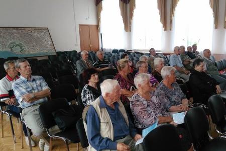 Кандидат в губернаторы Ярославской области от КПРФ Михаил Парамонов встретился с жителями Гаврилов-Яма и Ростова  