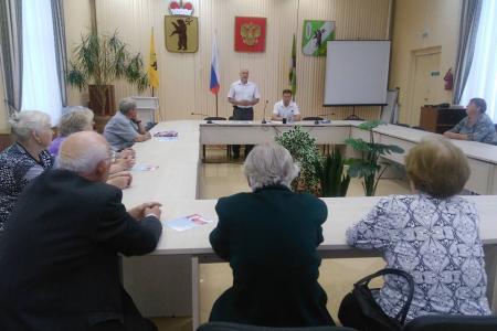 Кандидат в губернаторы Ярославской области от КПРФ Михаил Парамонов встретился с жителями Гаврилов-Яма и Ростова  