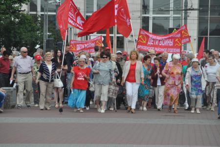 «Дети войны» на митинге в Петербурге потребовали государственной поддержки и защиты