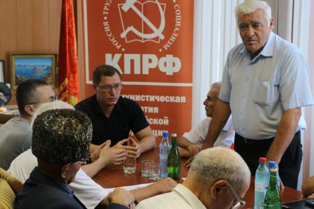 Дагестан. Круглый стол «Принятие Закона «О детях войны» - нравственный долг общества и власти!»