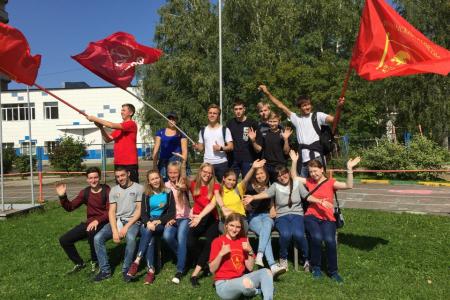 "Прощай, лето!" Томские комсомольцы организовали веломарафон