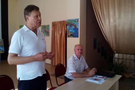 Кандидат в губернаторы Ярославской области от КПРФ Михаил Парамонов встретились с «детьми войны» левобережного Тутаева