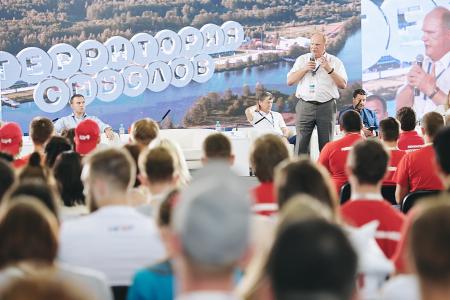 За коммунизм и дело мира! Ленинский комсомол принял участие в работе форума «Территория смыслов» во Владимирской области