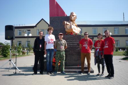 Тамбовская делегация на слете ЛКСМ в Воронеже