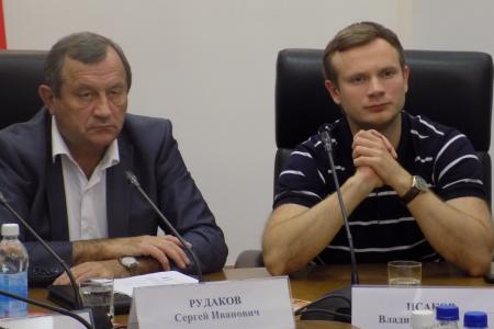 Равняться на Ивана Туркенича! Сергей Гаврилов встретился в Воронеже с комсомольцами