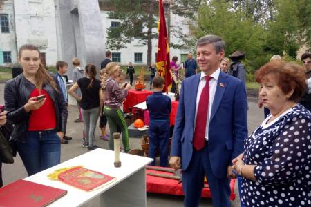 Амурская область. Д.Г. Новиков принял участие в открытии «капсулы времени» с посланием потомкам