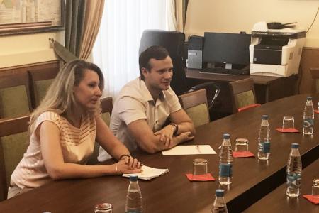 Руководители Ленинского комсомола встретились в Москве с комсомольцами социалистического Вьетнама