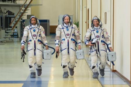«Телеграмма на космическую орбиту». Губернатор-коммунист Вадим Потомский пожелал орловскому космонавту успешного полета