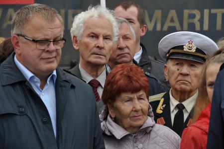 65-й пошел! Коммунисты отправили гуманитарный конвой на Донбасс