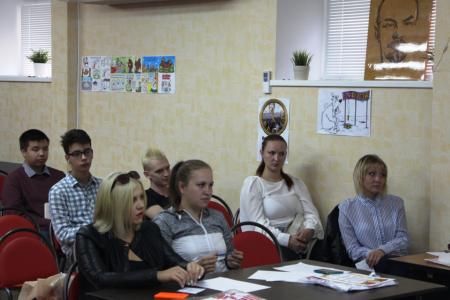 Жить и работать по-ленински! Состоялась отчетная конференция Саратовского обкома комсомола