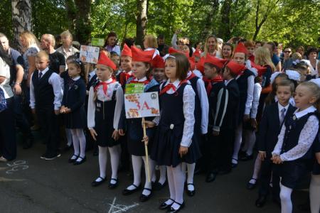 Г.А. Зюганов: В добрый путь, юные друзья! Лидер КПРФ выступил на торжественной линейке в Московской школе №892